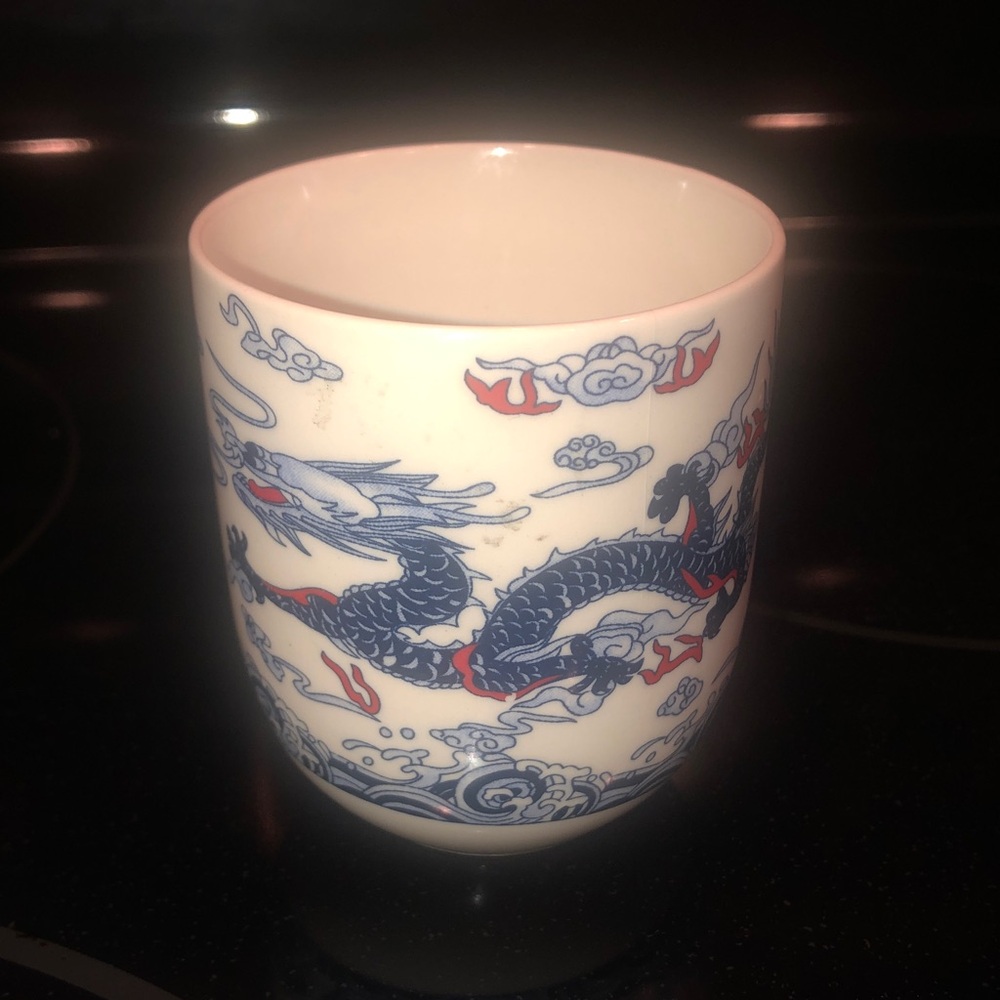 Dragon Design Ceramic Eastern Asian style ceramic tea cup